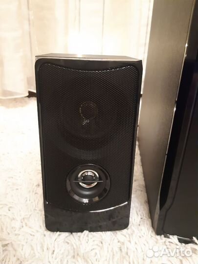 Музыкальный центр Hyundai