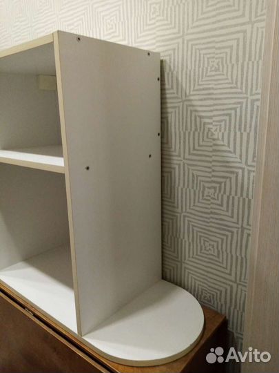 Полка настенная навесная б/у