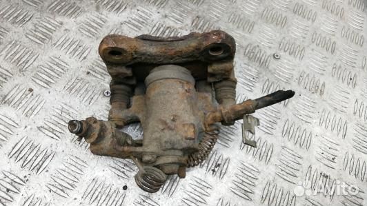 Суппорт тормозной задний правый volkswagen sharan