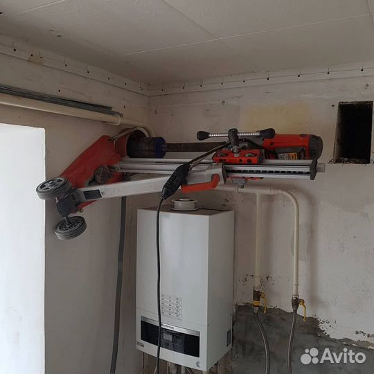 Алмазное сверление (бурение) стен