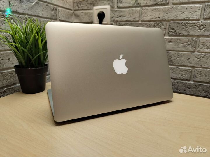 Apple MacBook Air 11 mid 2012, Windows 10