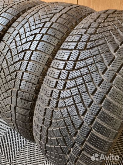 Pirelli Ice Zero FR 285/60 R18