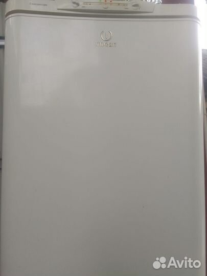 Холодильник indesit C240 G
