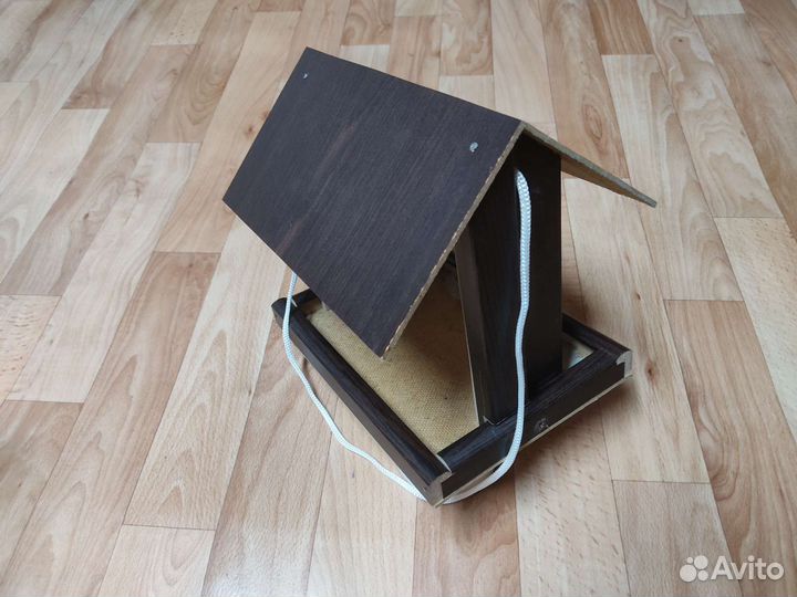 Кормушки для птиц, скворечник синичник