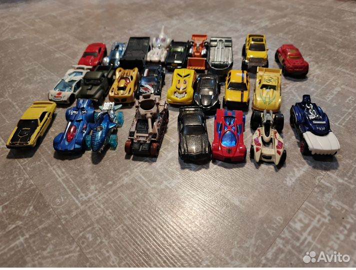 Hot wheels машинки