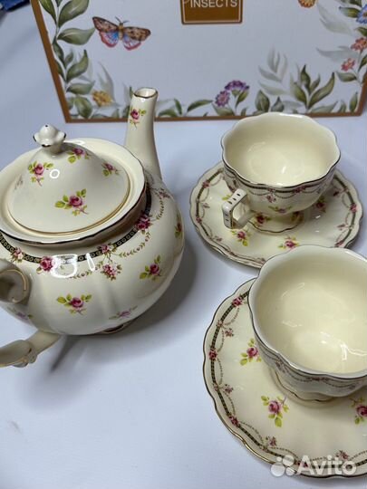 Сервиз чайный комплект посуды