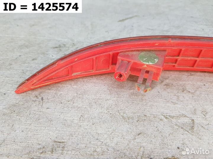 Светоотражатель катафот заднего бампера правый Hyu