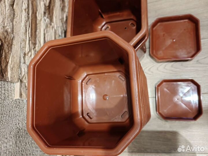 Горшок пластиковый Дама с поддоном