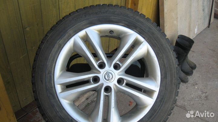 Dunlop SP Winter Ice 01 215/60 R17 96T