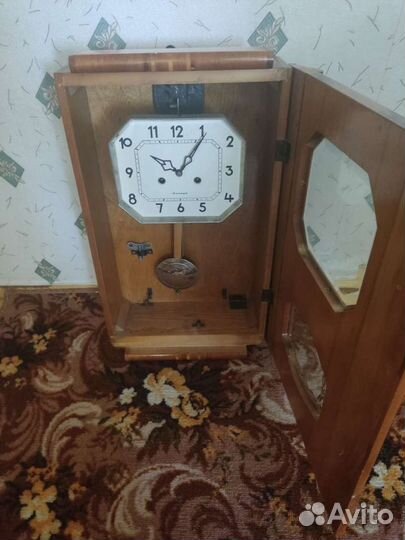 Часы янтарь СССР с боем настенные