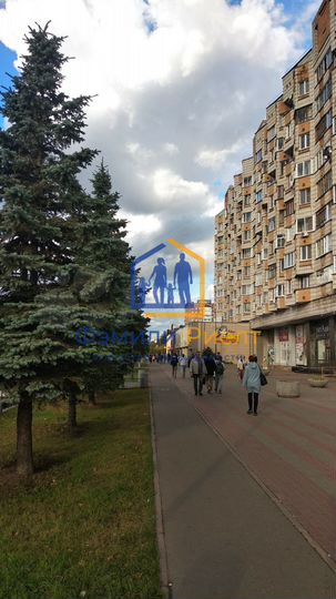 3-к. квартира, 77 м², 2/9 эт.