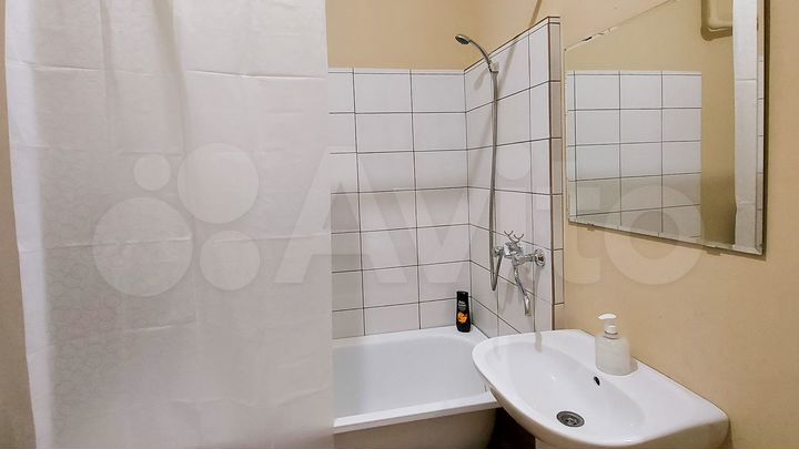 1-к. квартира, 47 м², 8/16 эт.