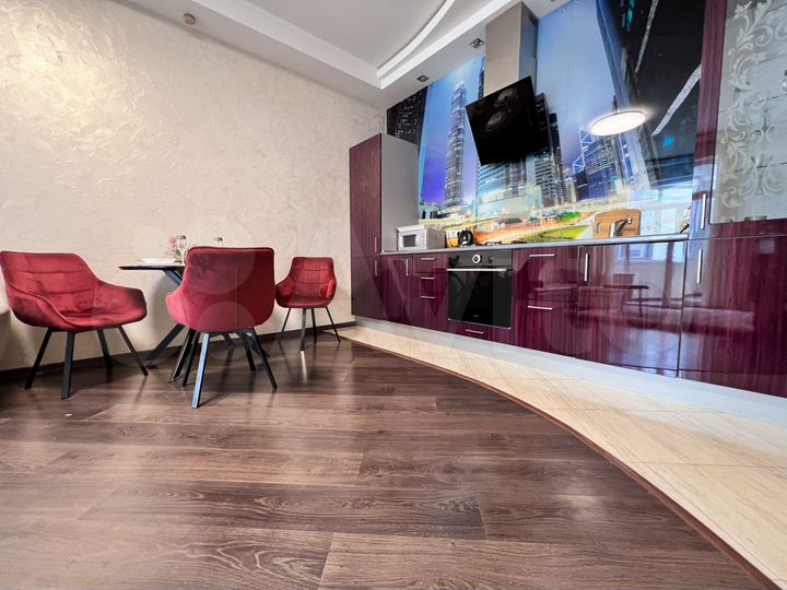 2-к. квартира, 58 м², 7/10 эт.