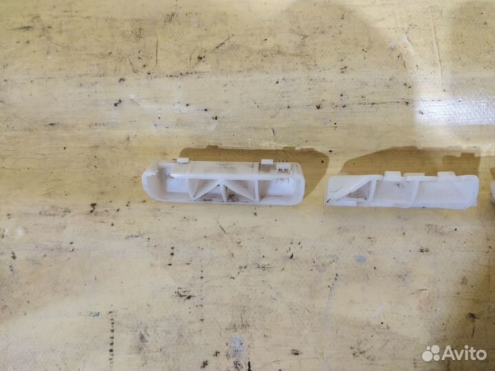 Кронштейн заднего бампера Nissan Qashqai J10