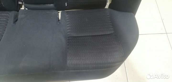 Сиденье заднее Corolla E15 2006-2013