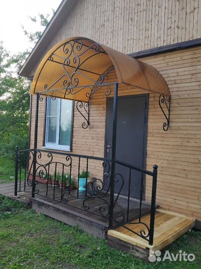 Крыльцо с навесом