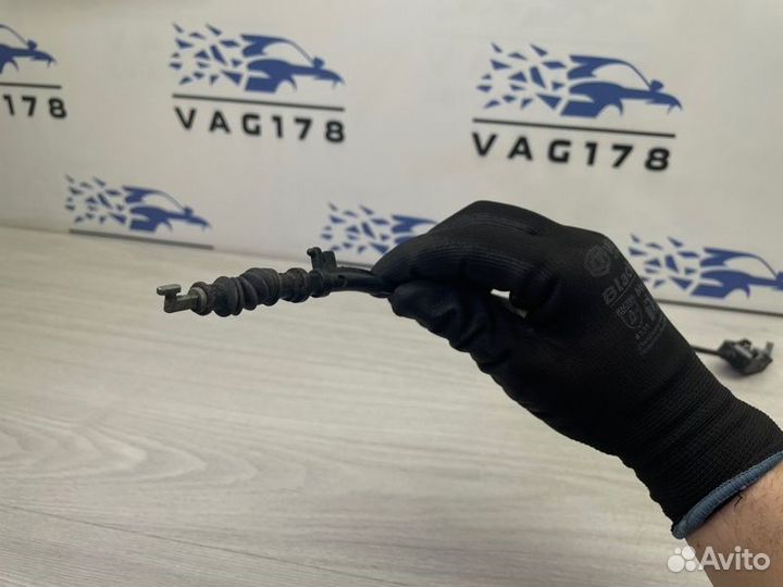 Трос открывания двери Volkswagen Tiguan 5N1 cbab