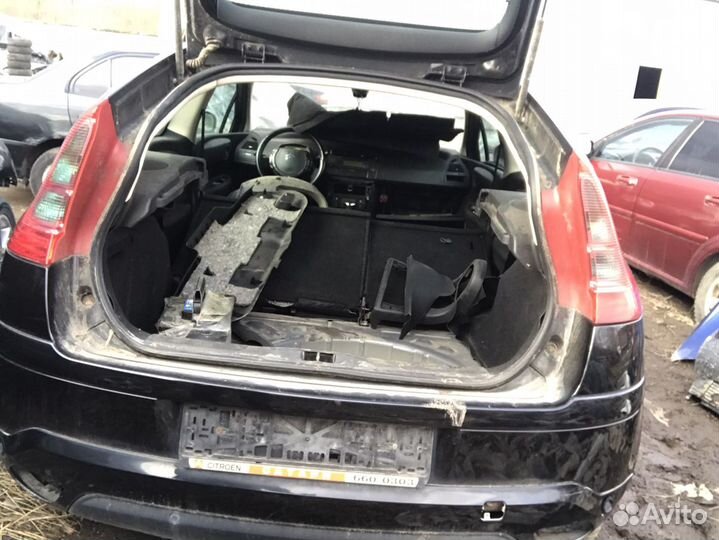 Панель задка Citroen C4 купе купэ