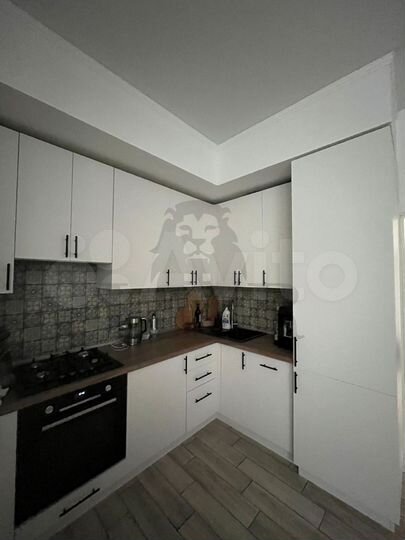 2-к. квартира, 78,4 м², 1/2 эт.