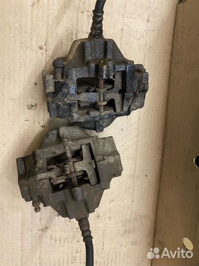 Суппорт задний левый правый mercedes W210 W208