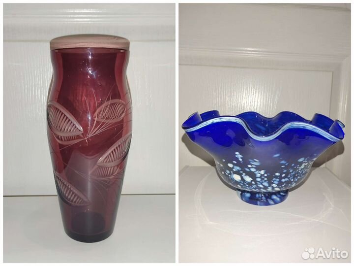 Ваза гранатовое стекло и ваза синее стекло. СССР