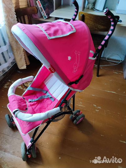 Прогулочная коляска трость