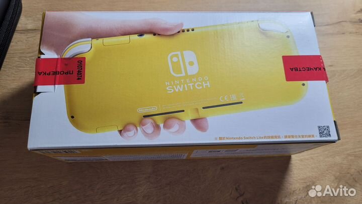 Портативная игровая приставка nintendo switch lite