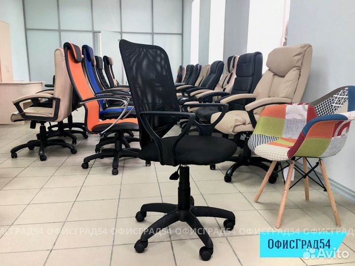 Компьютерное офисное кресло