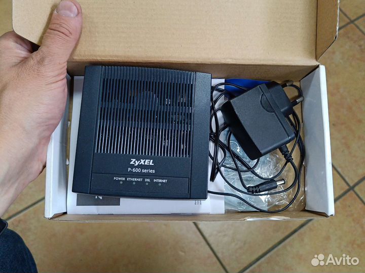 Модем zyxel p-600
