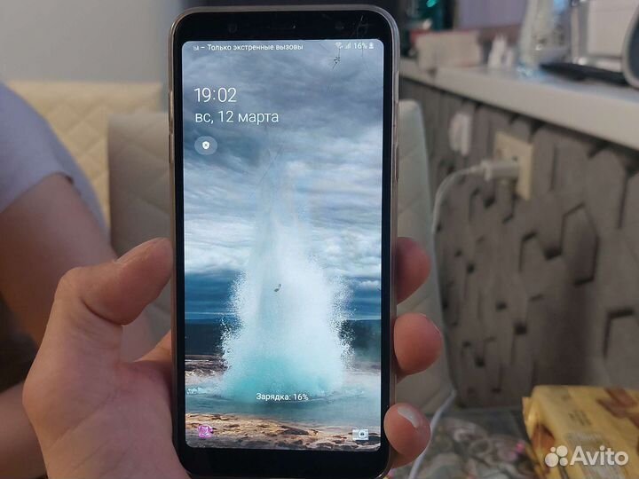 Телефон Самсунг А6+