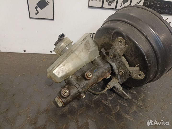 Усилитель тормозов вакуумный Toyota Hilux Surf