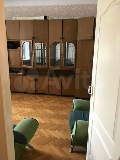 2-к. квартира, 50 м², 2/4 эт.