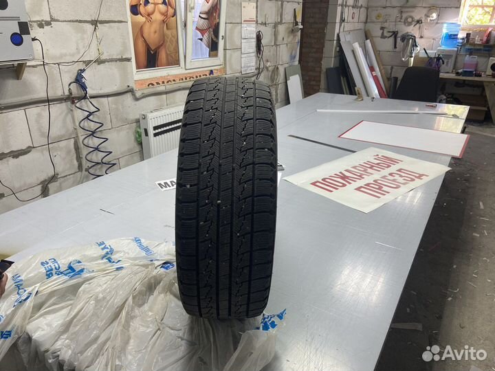 Nexen Winguard Ice 215/60 R16