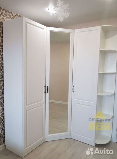 Распашной шкаф