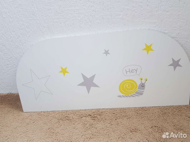 Защитный бортик для кровати