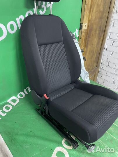 Сиденье на Volkswagen Golf 6