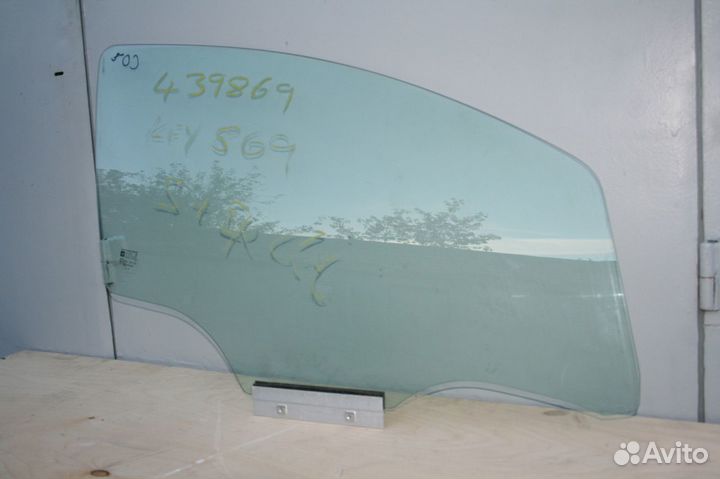 Стекло переднее правое 5 дв Опель Корса Д Opel