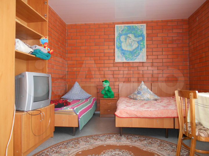 Комната 15 м² в 2-к., 1/1 эт.