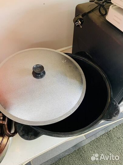 Казан чугунный 8литров с крышкой новый к4