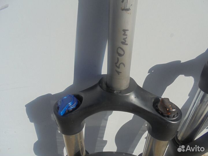 Вилка suntour 27.5