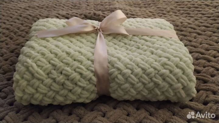 Плед детский вязаный, ручная работа