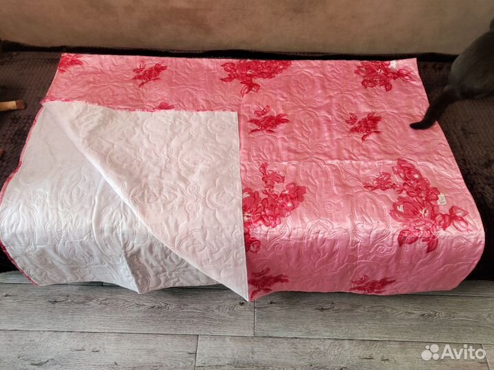 Одеяло, подушки, плед, покрывало б/у пакетом