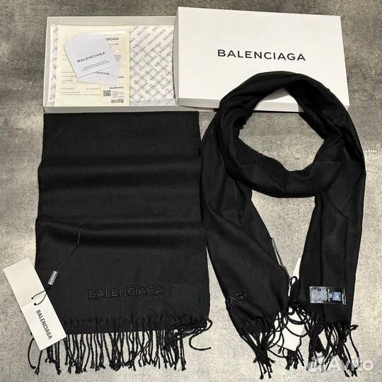 Шарф в коробке balenciaga