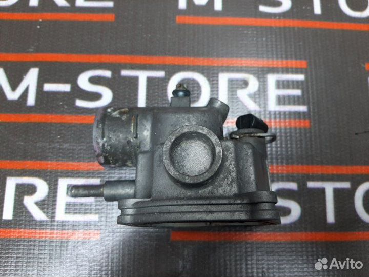 Корпус термостата Mercedes-Benz Vito W638