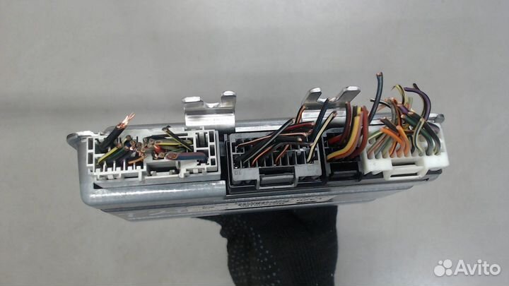 Блок управления пневмоподвеской Land Rover Range R