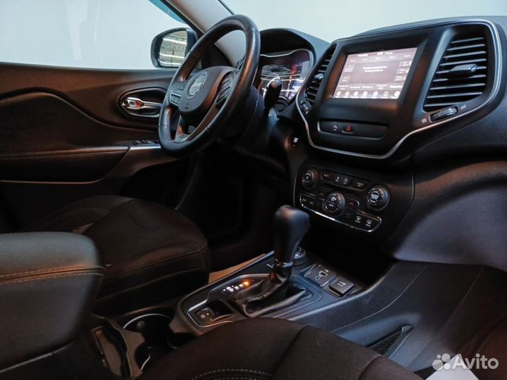 Jeep Cherokee 2.4 AT, 2018, 64 043 км