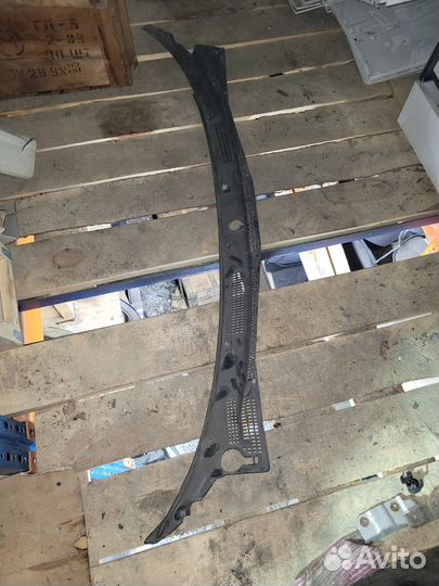 Жабо, решетка дворников Mitsubishi Galant 7