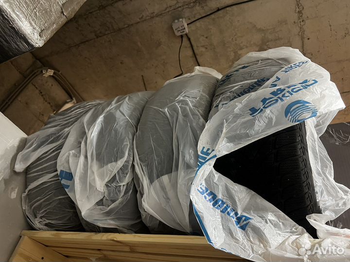 Goodyear UltraGrip Ice 2 225/50 R18 99T