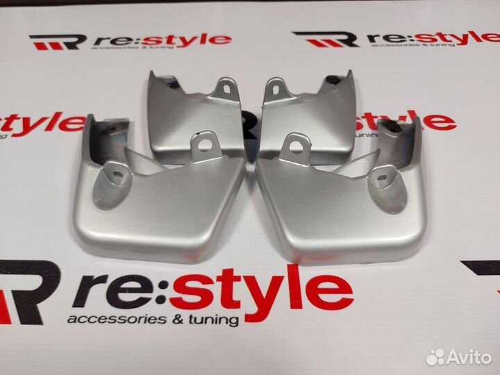 Брызговики Toyota Vitz XP130 2014-2016г