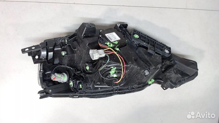 Фара (передняя) Nissan Leaf, 2011